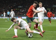 开云棋牌平台-欧国联赛迎来新一轮激烈对决，球队备战