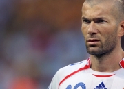 开云棋牌游戏-末节之王布克，猛龙对阵黄蜂的终极接管时刻