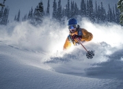 开云棋牌APP-年度焦点之战，勇士连续得分压制快船，战术与意志的双重胜利