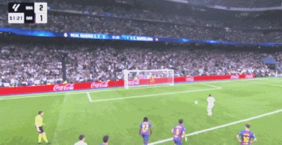 皇马中场精彩助攻,球队主场胜出 皇马中场精彩助攻,球队主场胜出