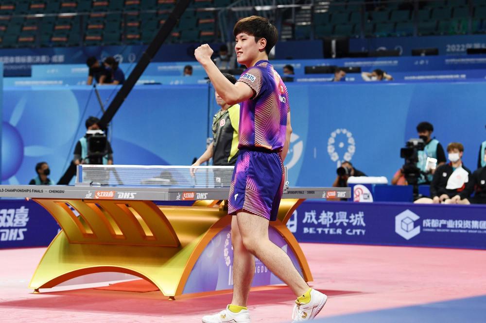 FLY轻取T1,Uzi关键团战开团秒人焦点之战全球总决赛,强势挺进下一轮的简单介绍 FLY轻取T1,Uzi关键团战开团秒人焦点之战全球总决赛,强势挺进下一轮的简单介绍