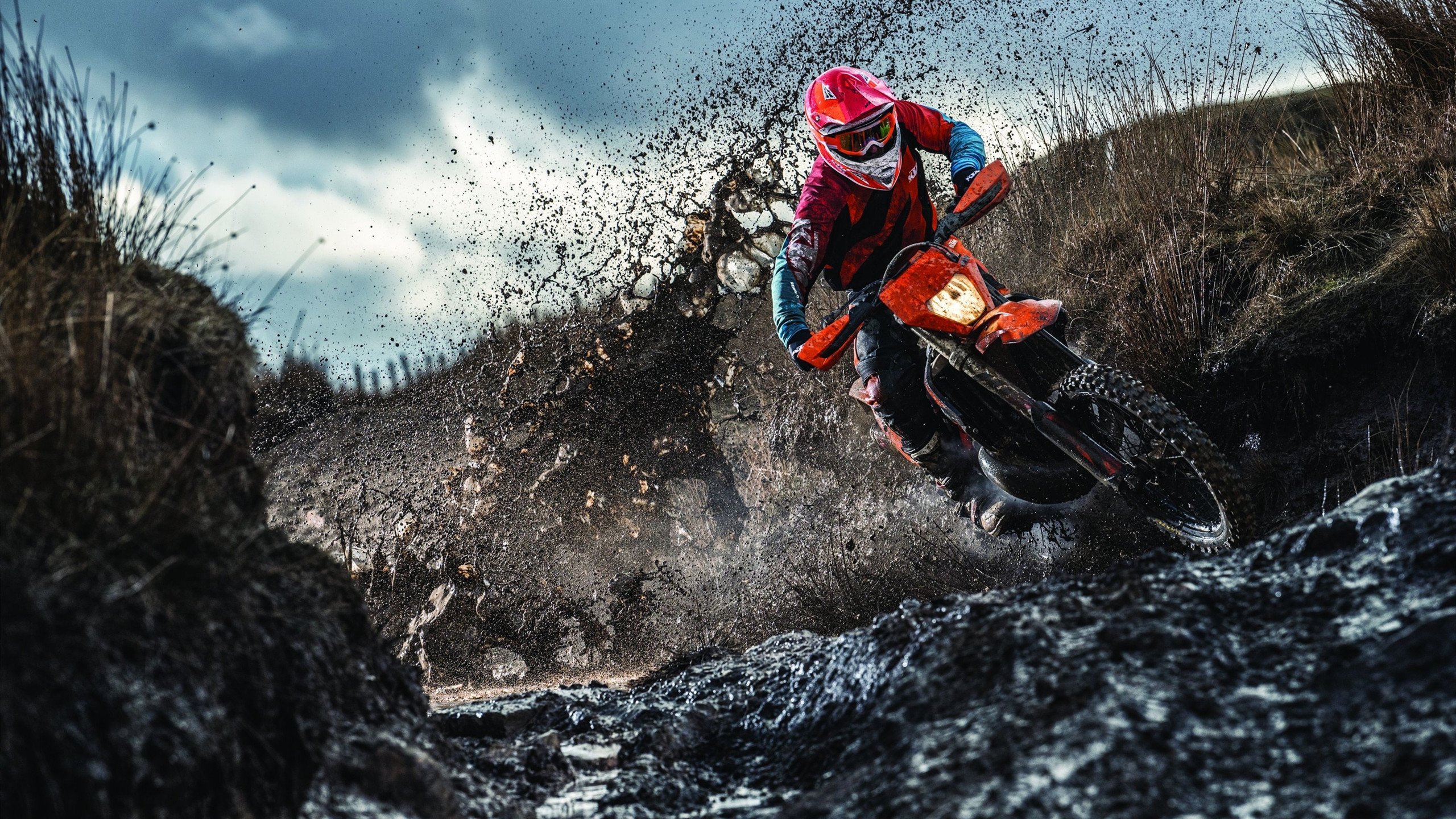 从卢卡库爆发到阿根廷惊险过关，淘汰赛舞台上的冰与火之歌