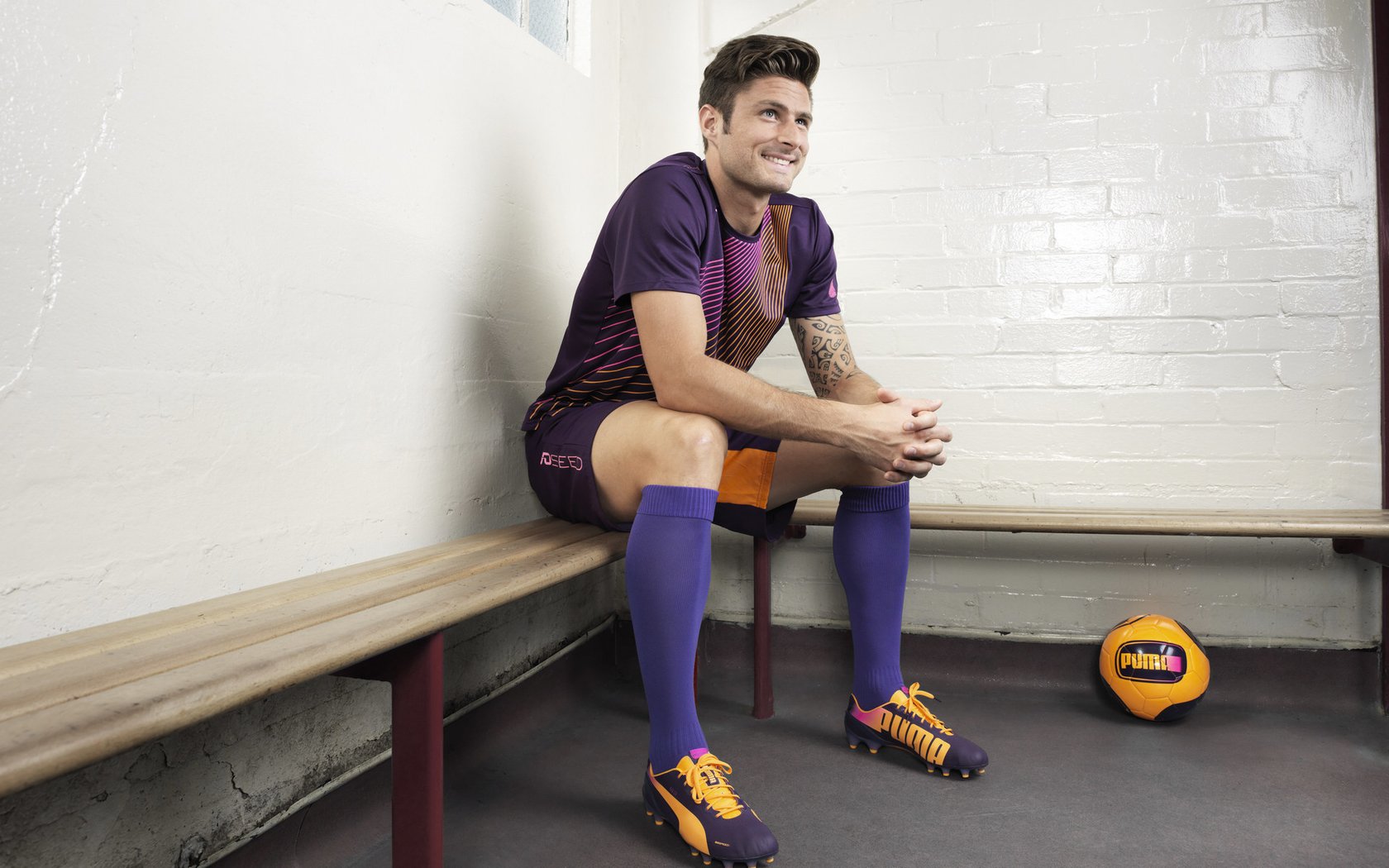 北欧童话续写，丹麦逆转法国，内马尔点燃赛场